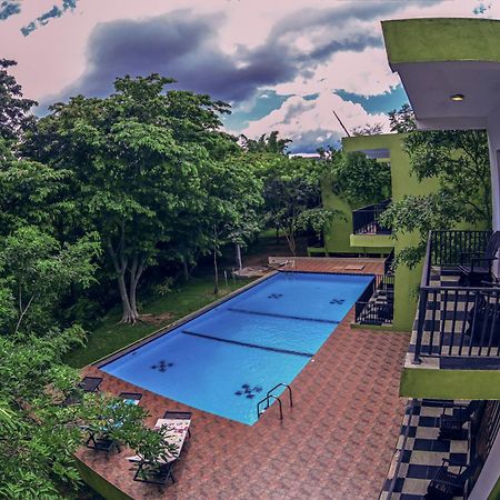 Hotel Golden Ray, Dambulla Dış mekan fotoğraf
