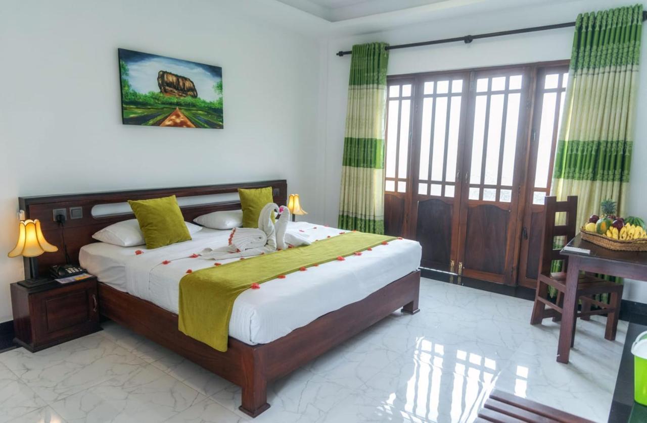 Hotel Golden Ray, Dambulla Dış mekan fotoğraf