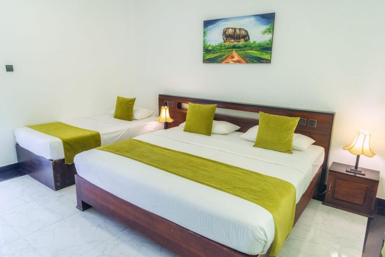 Hotel Golden Ray, Dambulla Dış mekan fotoğraf