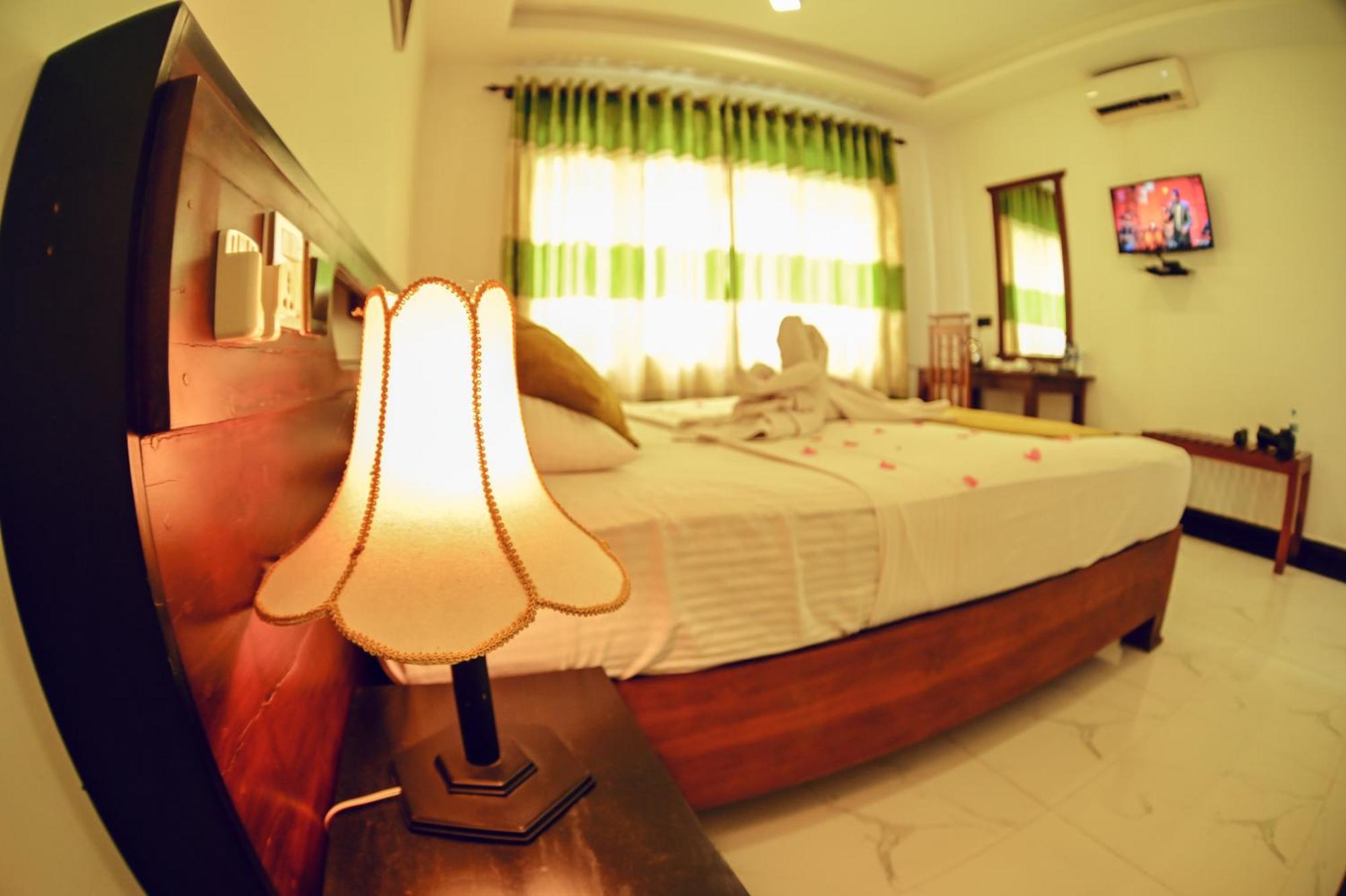 Hotel Golden Ray, Dambulla Dış mekan fotoğraf